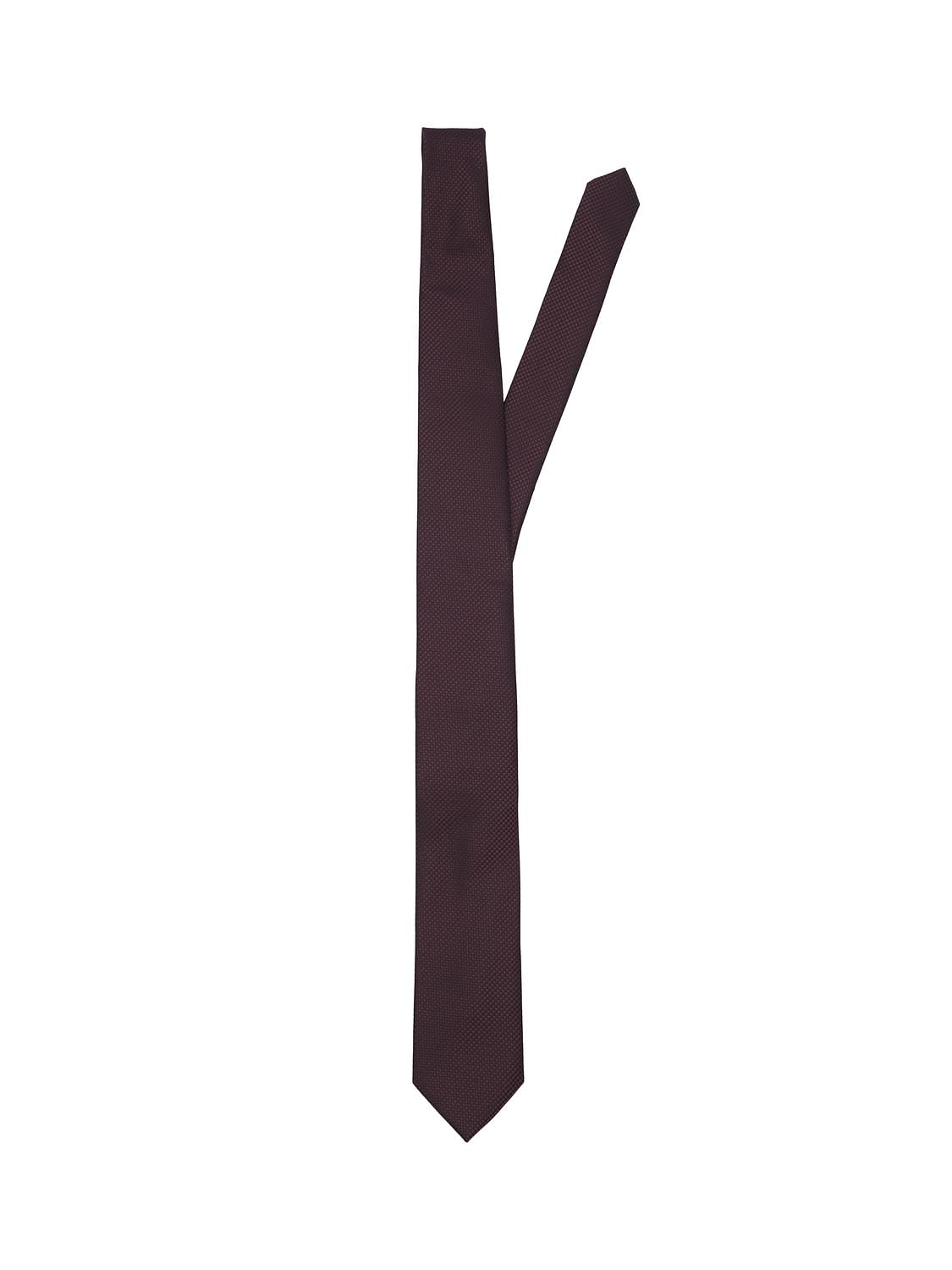 Maroon Structured Tie