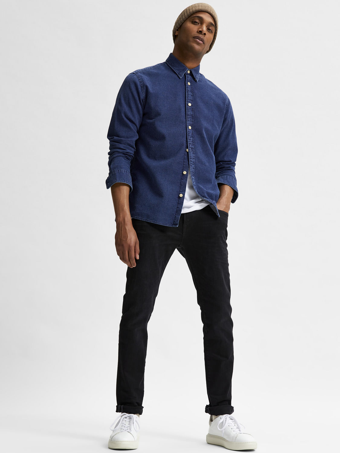 Black Organic Cotton Leon Slim Jeans