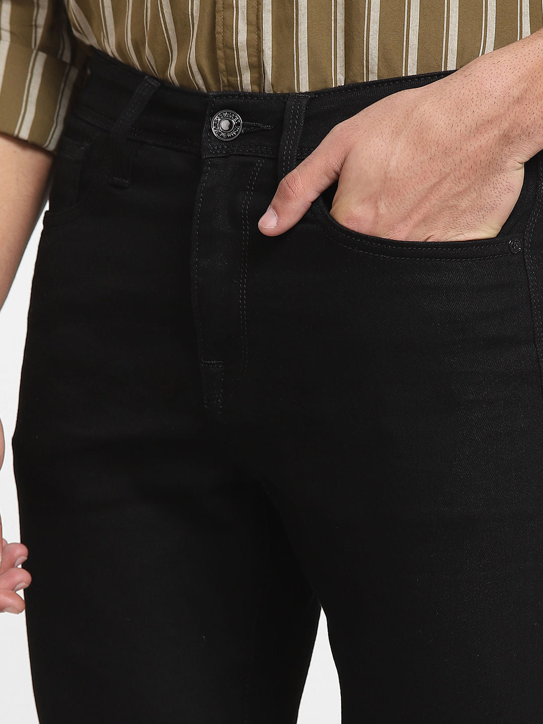 Black Mid Rise Scott Straight Fit
