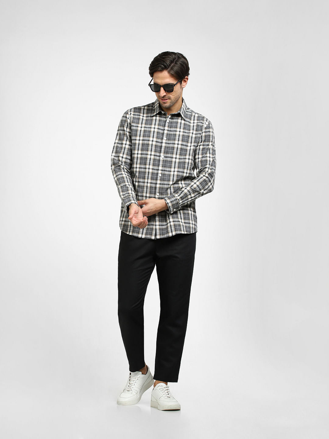 Black Mid Rise Linen Blend Pants