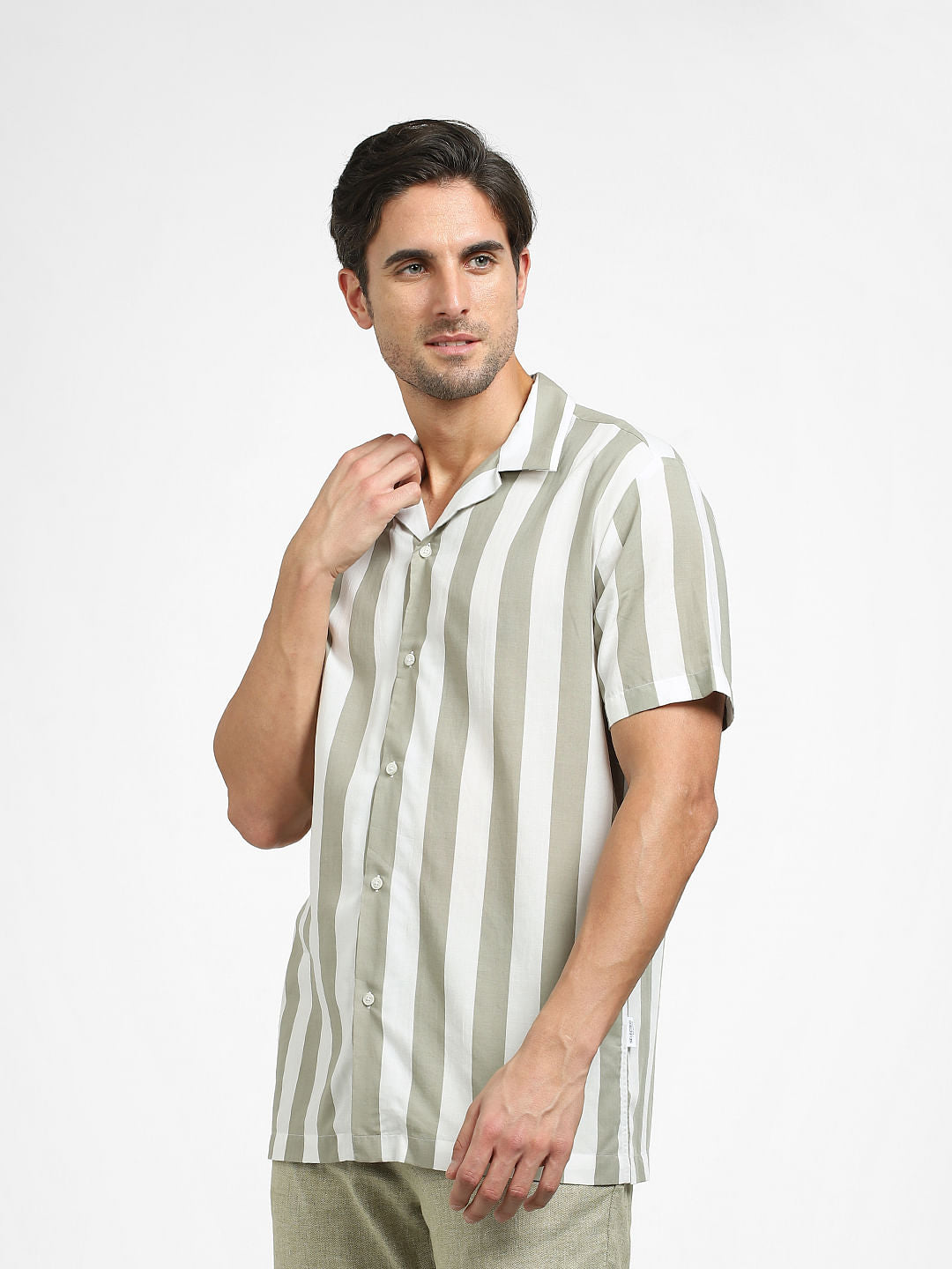 White Striped Cuban Collar Short Sleeves Shirt