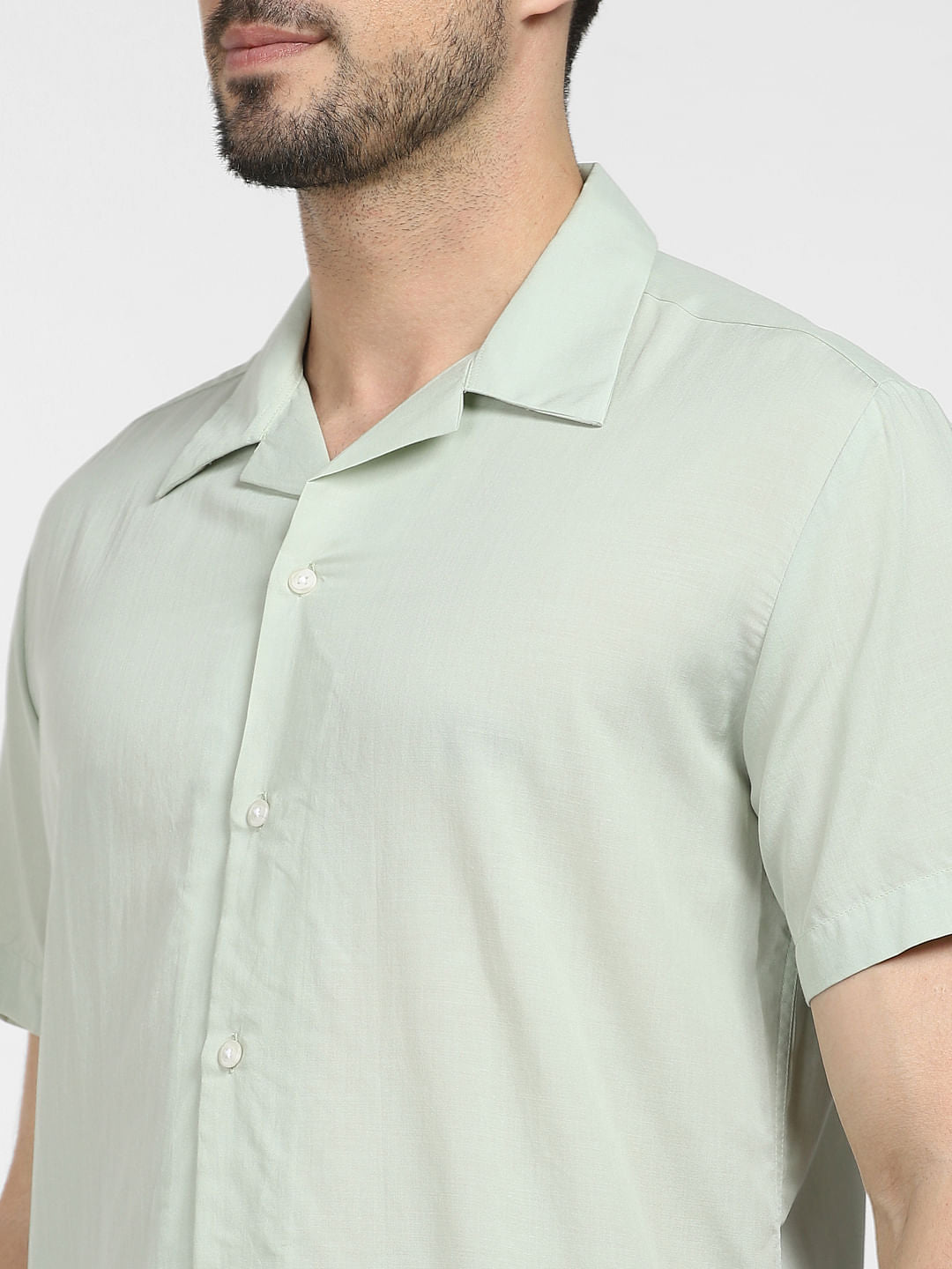 Green Cuban Collar Short Sleeves Shirt