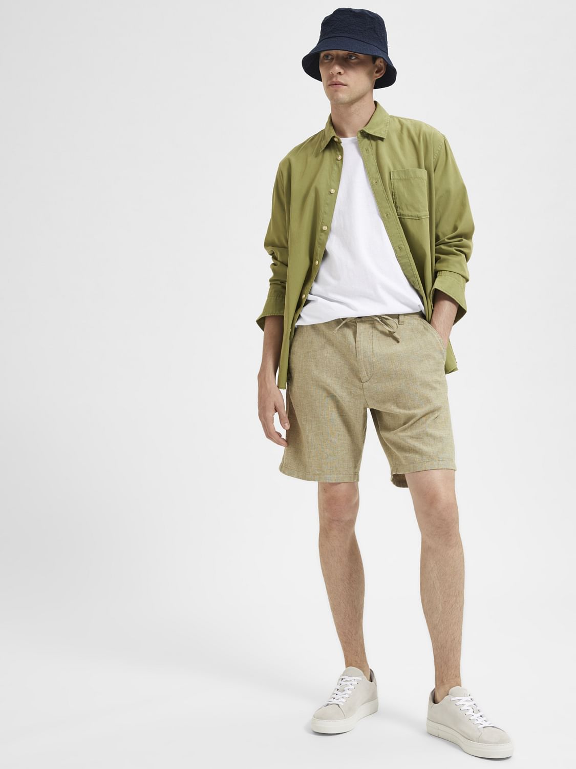 Green Mid Rise Linen Shorts