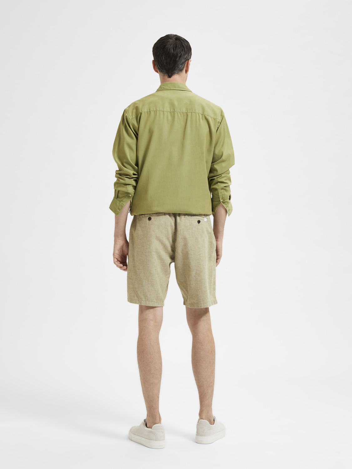 Green Mid Rise Linen Shorts