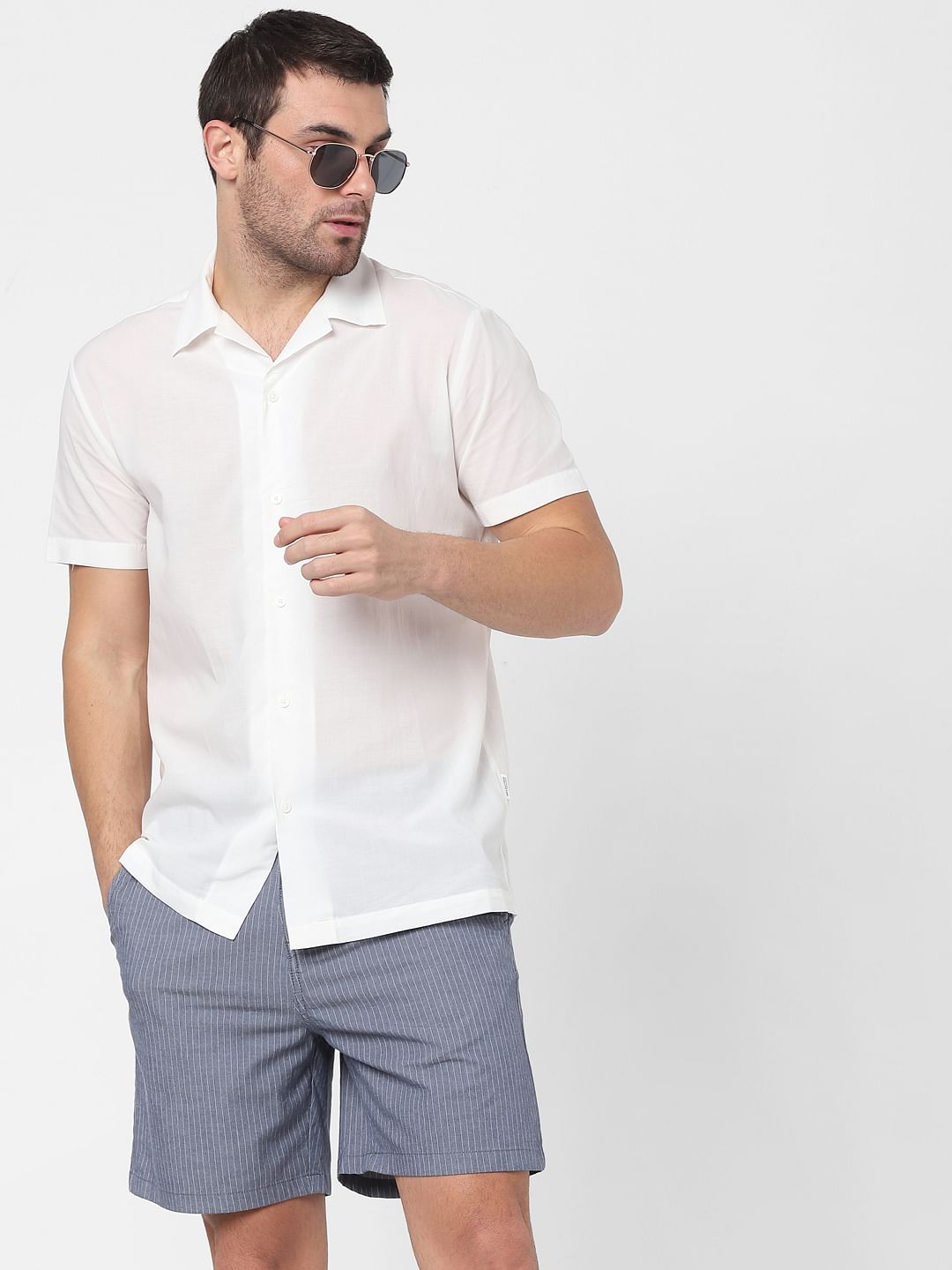 White Striped Cuban Collar Short Sleeves Shirt