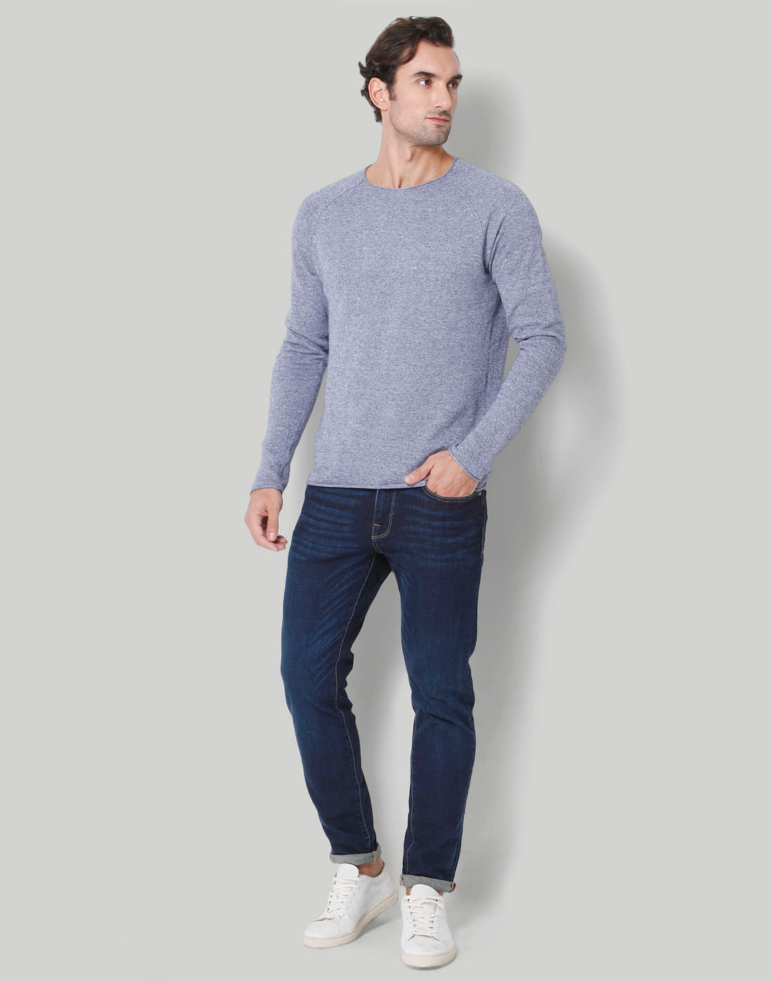 Blue Pullover