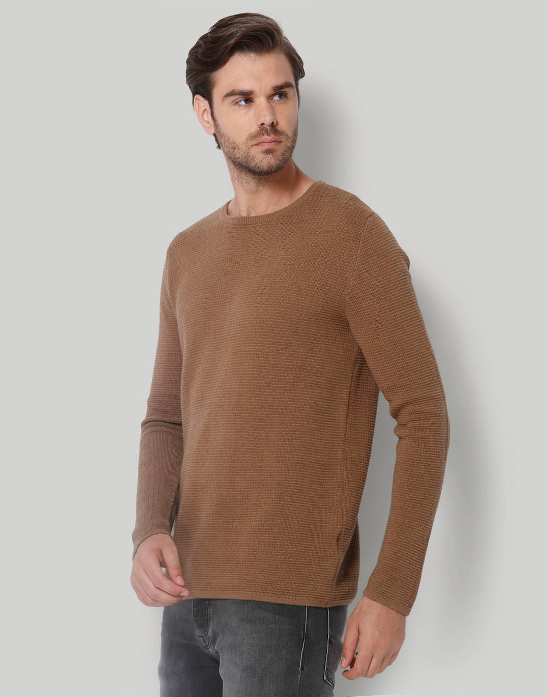 Brown Pullover