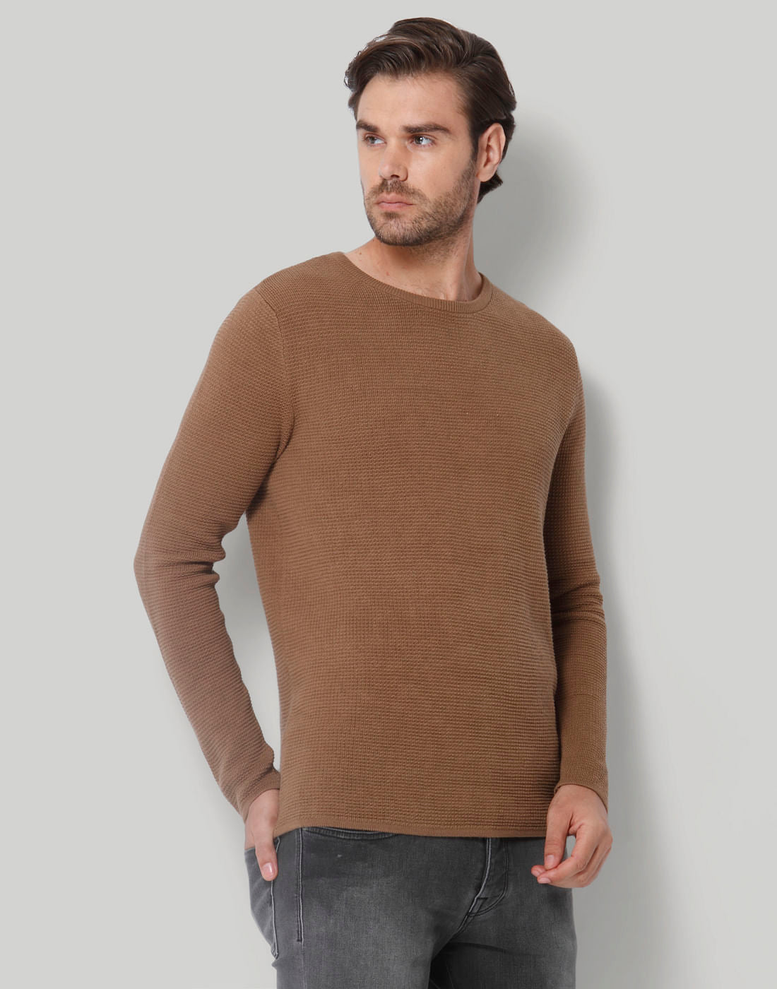 Brown Pullover