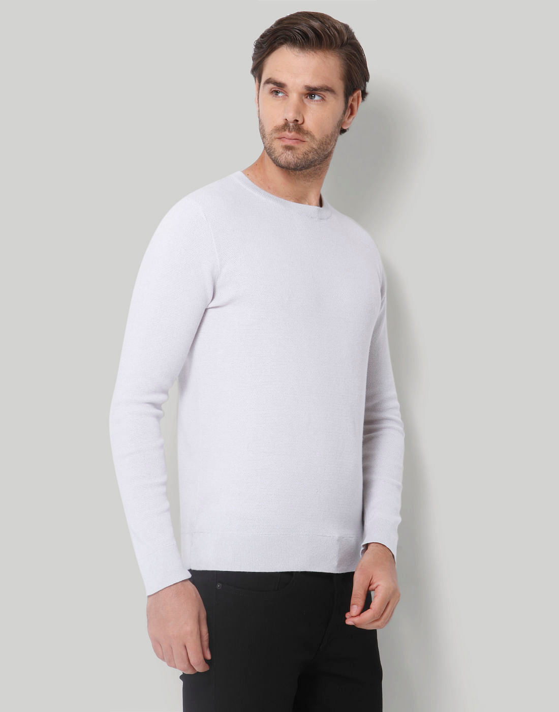White Pullover
