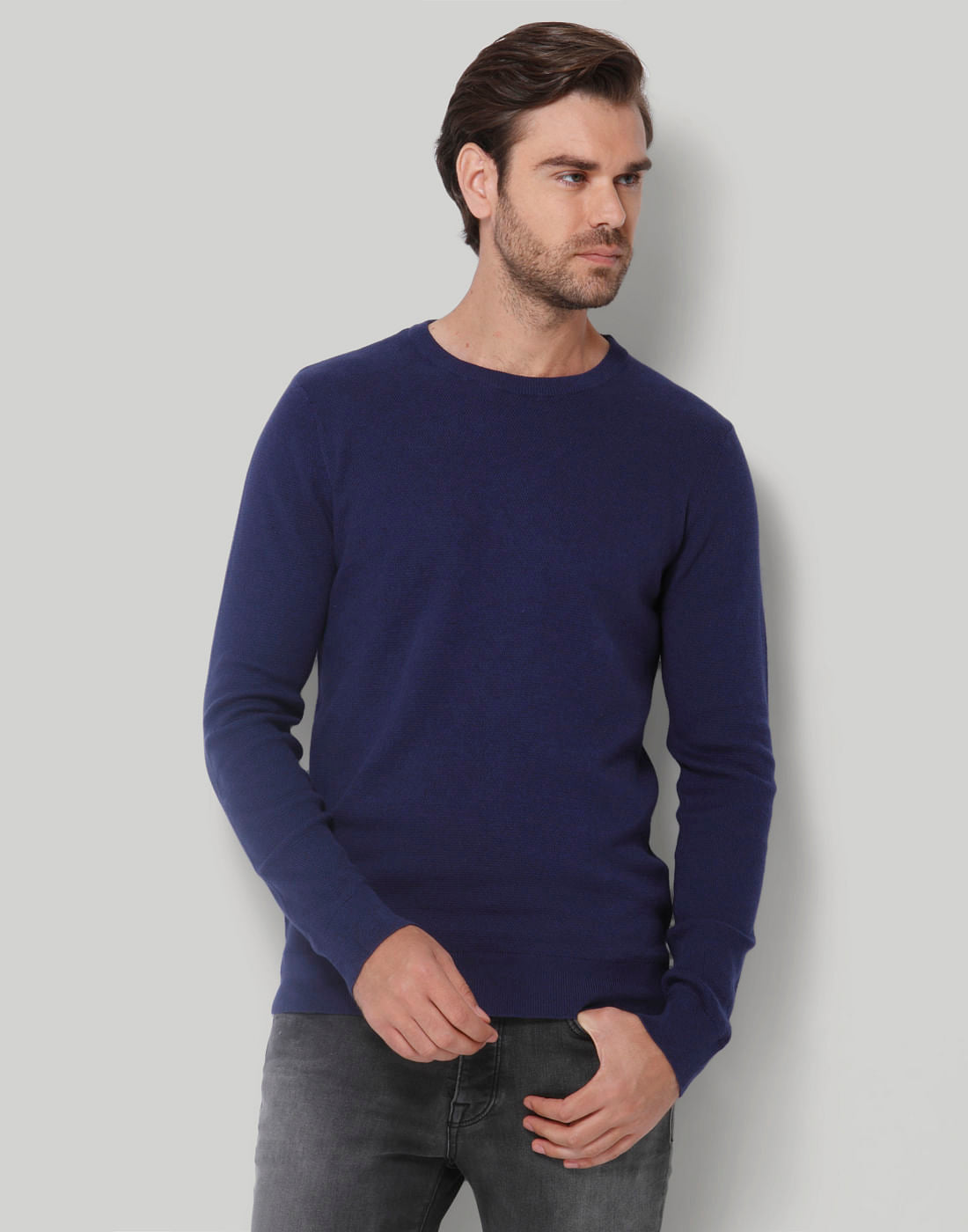 Blue Pullover