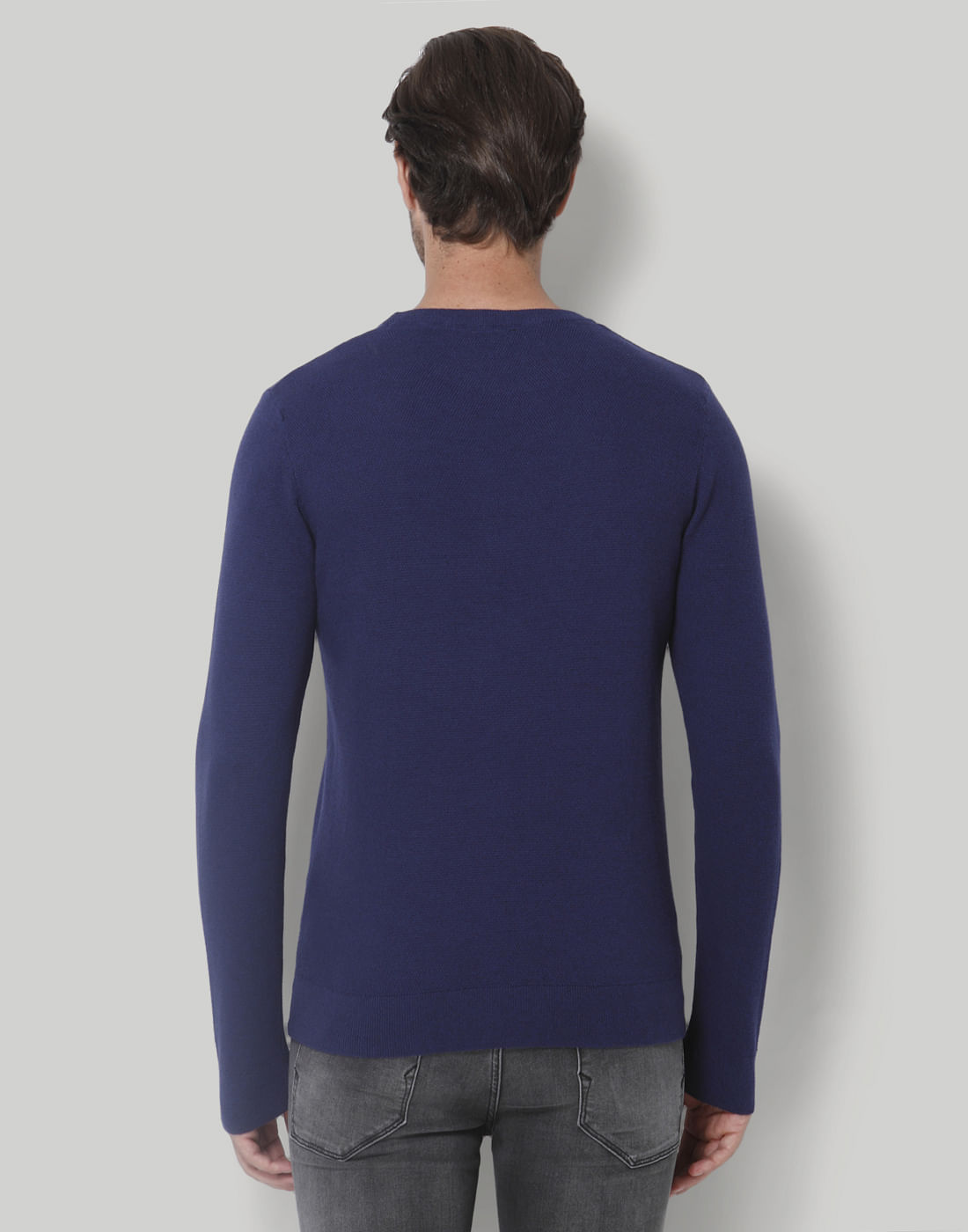 Blue Pullover