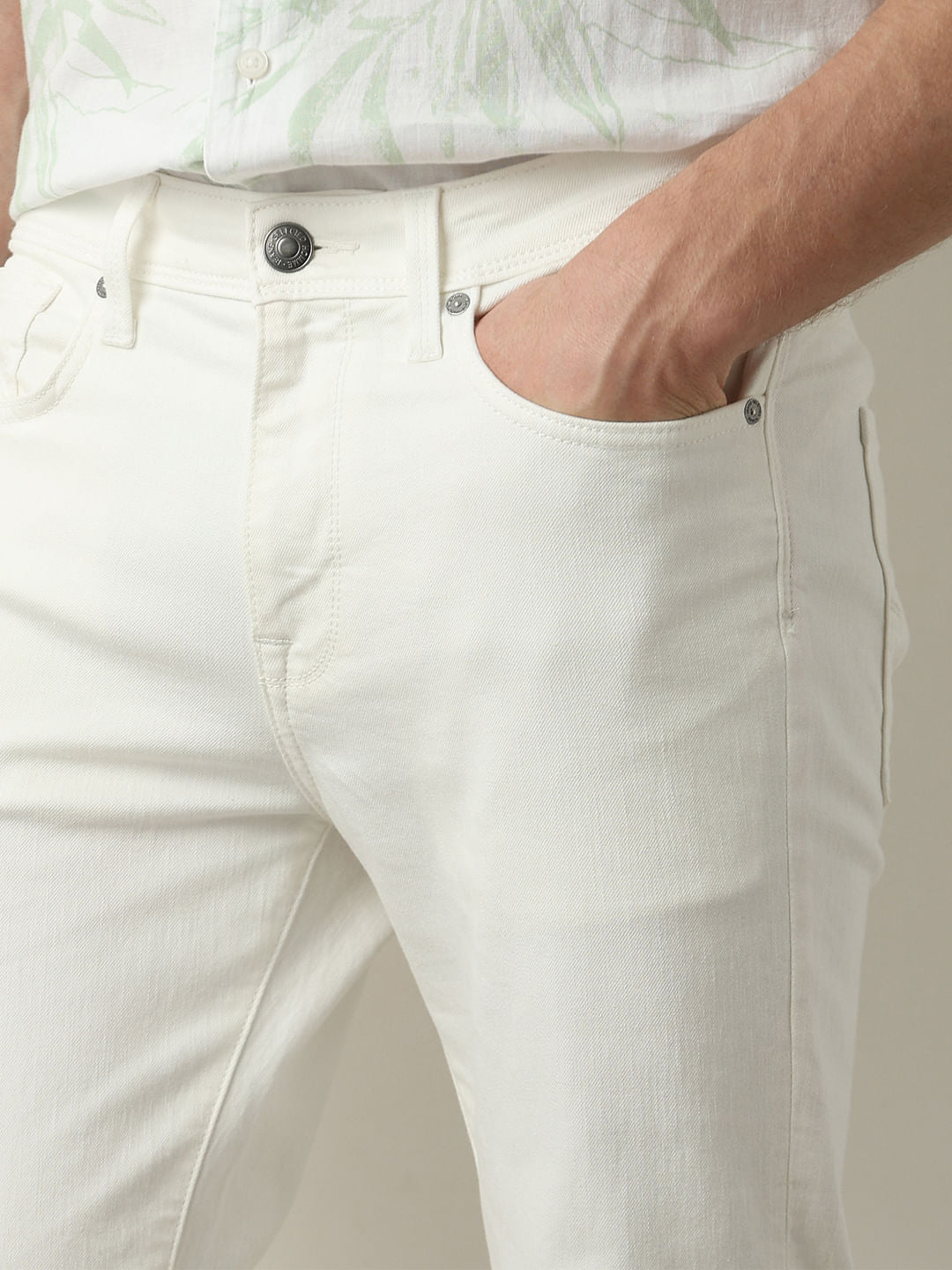 White Mid Rise Leon Slim Fit Jeans