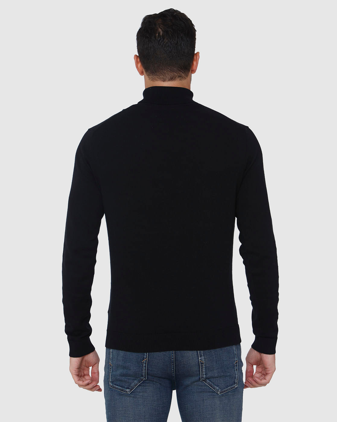 Black Pullover