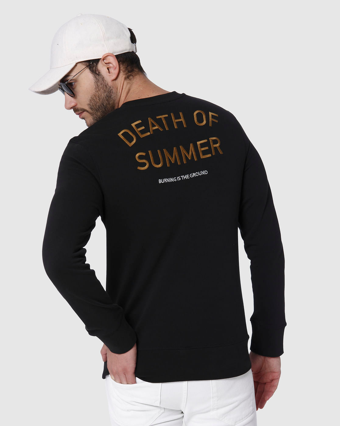 Black Pullover