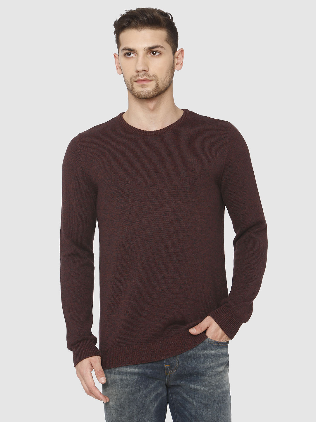 Red Pullover