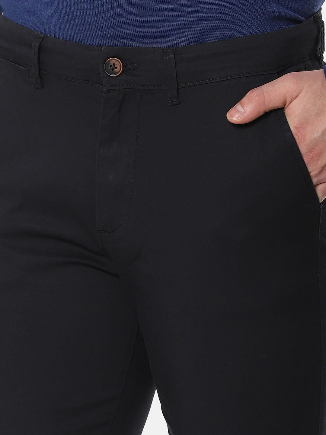 Black Mid Rise Slim Fit Chinos