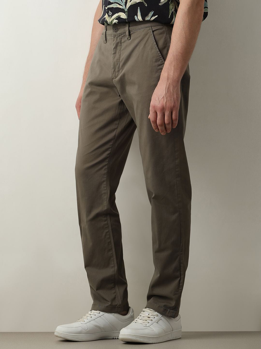 Green Mid Rise Straight Fit Chinos