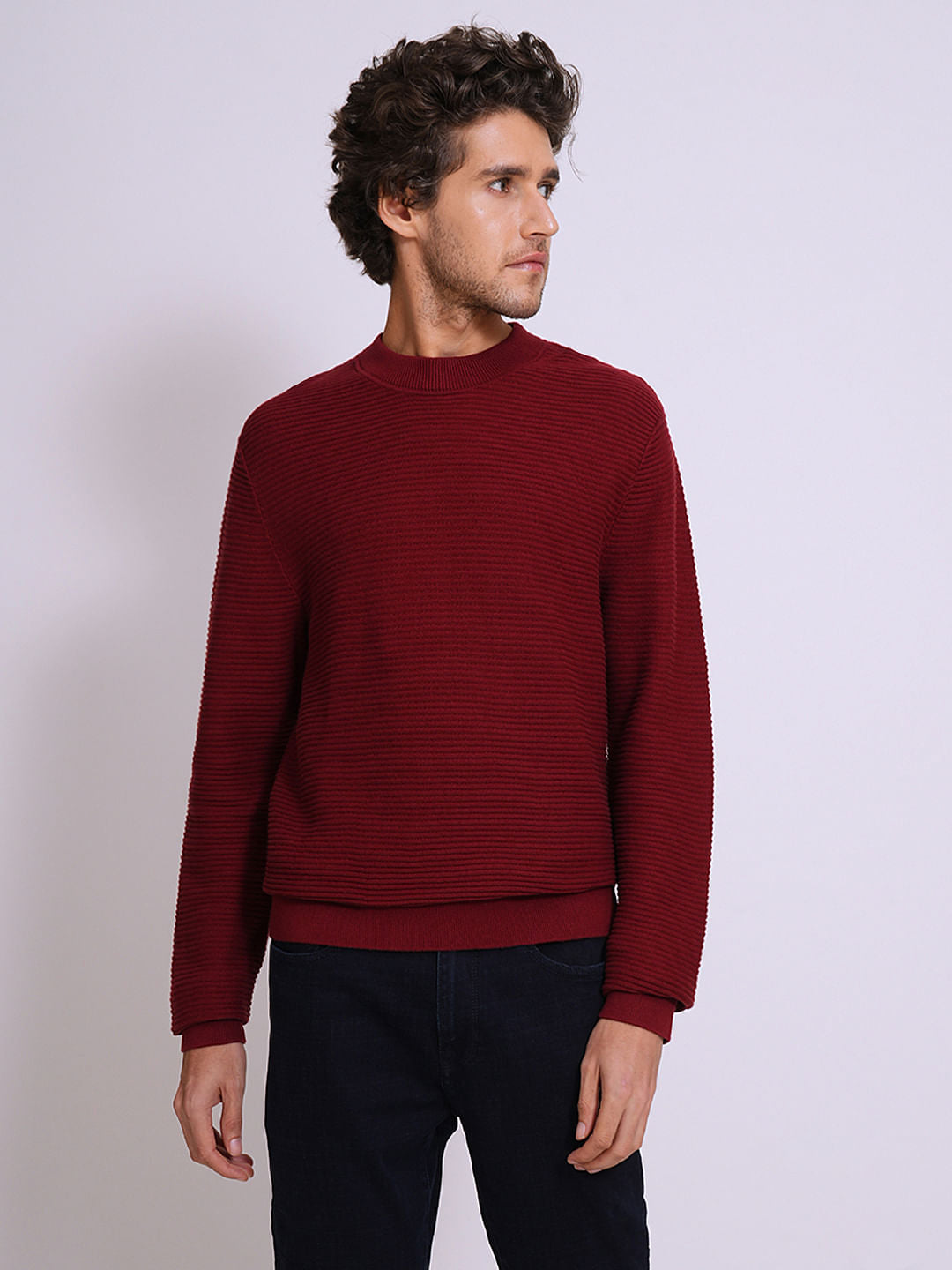 Red Long Sleeveless Pullover