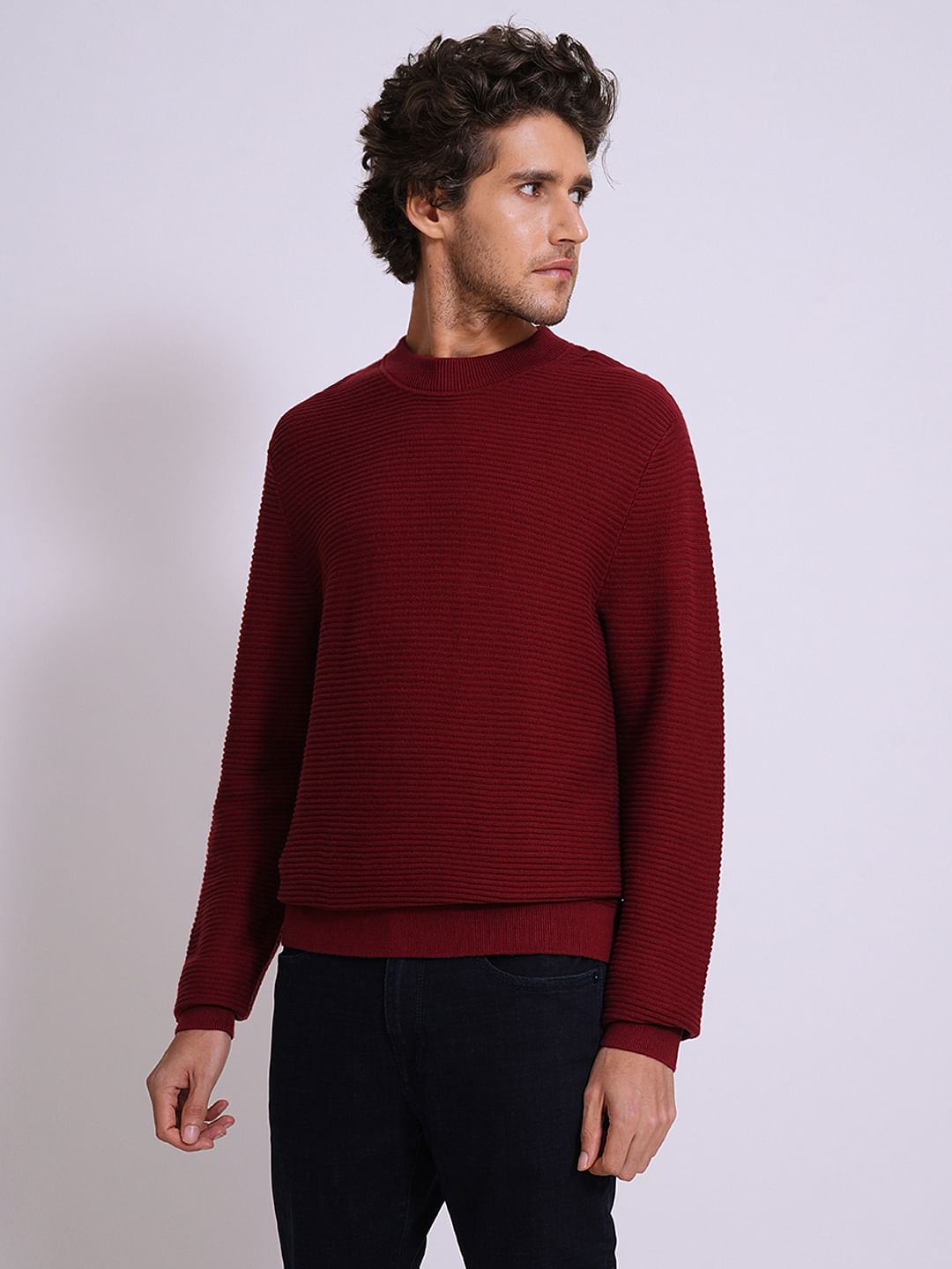 Red Long Sleeveless Pullover