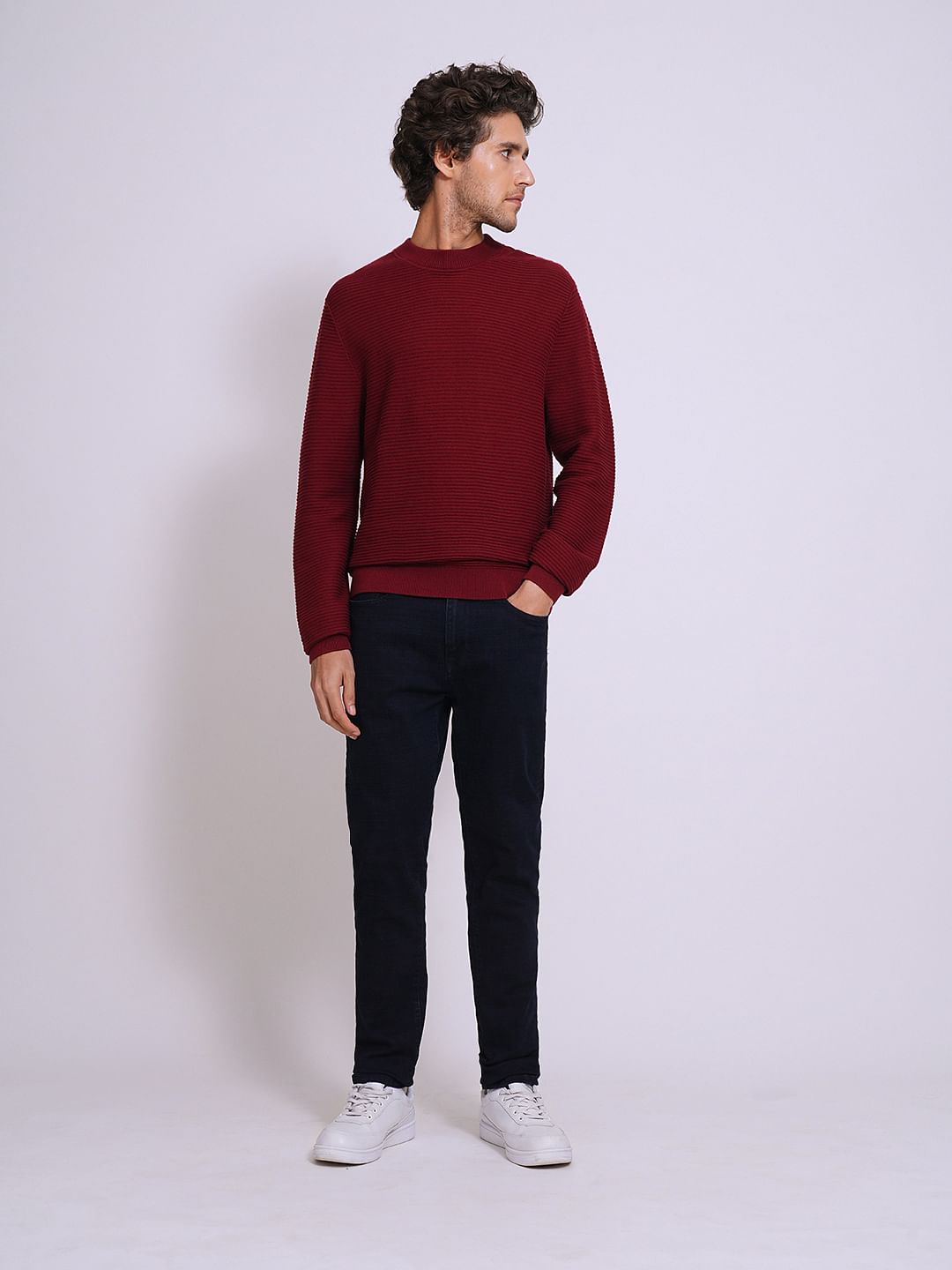 Red Long Sleeveless Pullover