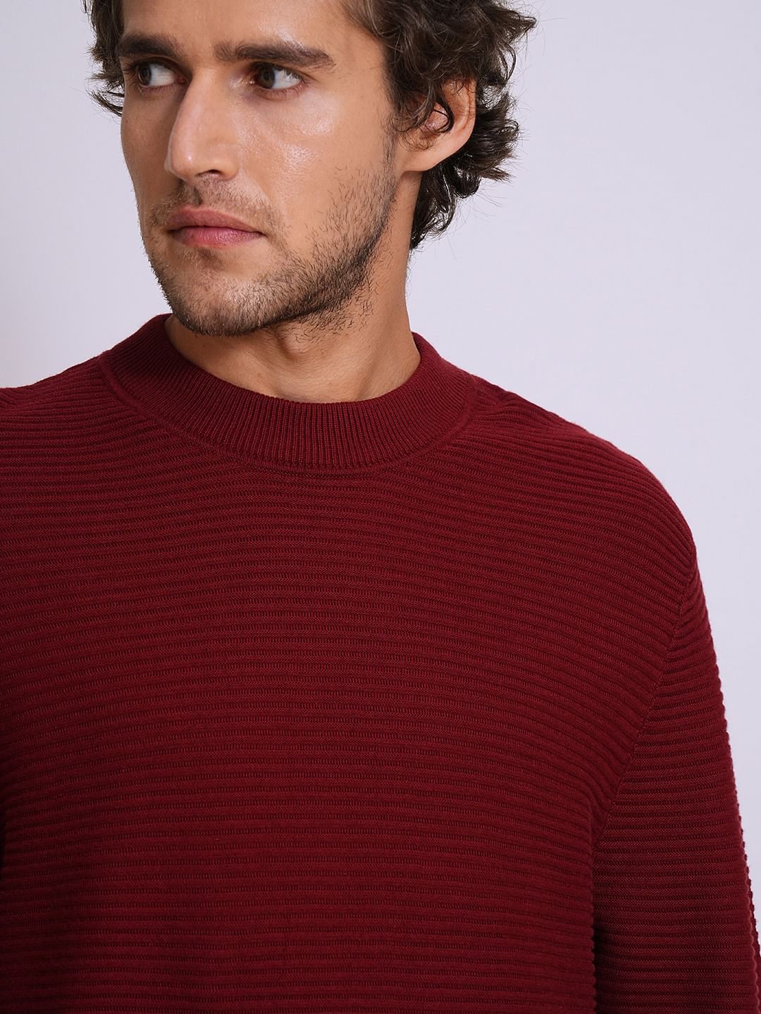 Red Long Sleeveless Pullover