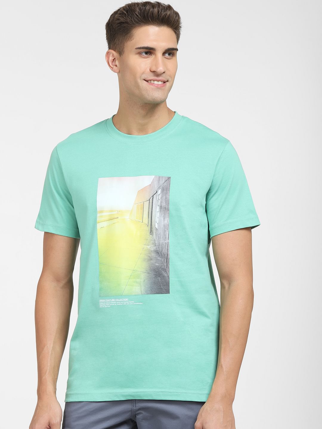 Green Graphic Print Crew Neck T-Shirt