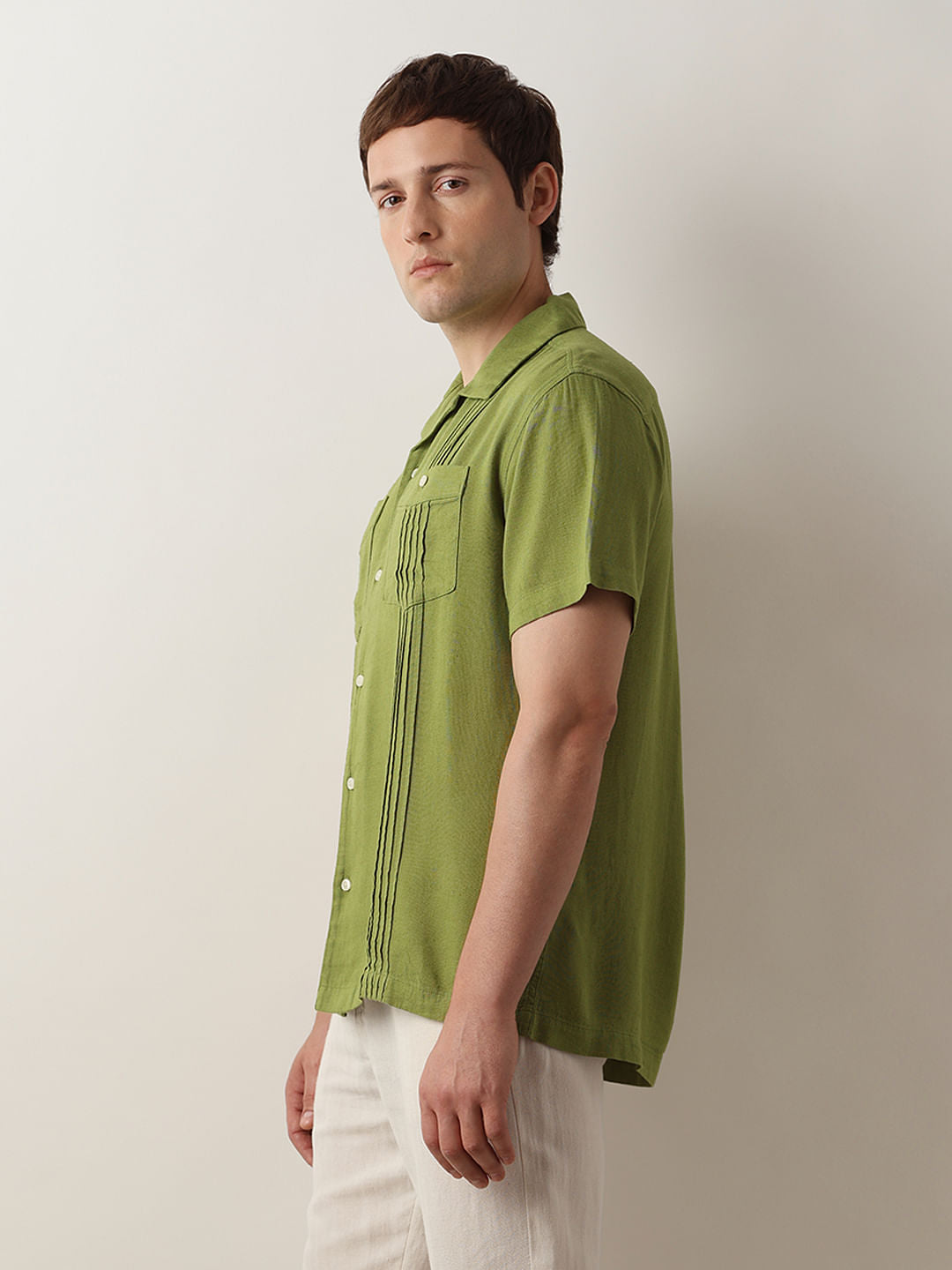 Green Cuban Collar Short Sleeves Shirt