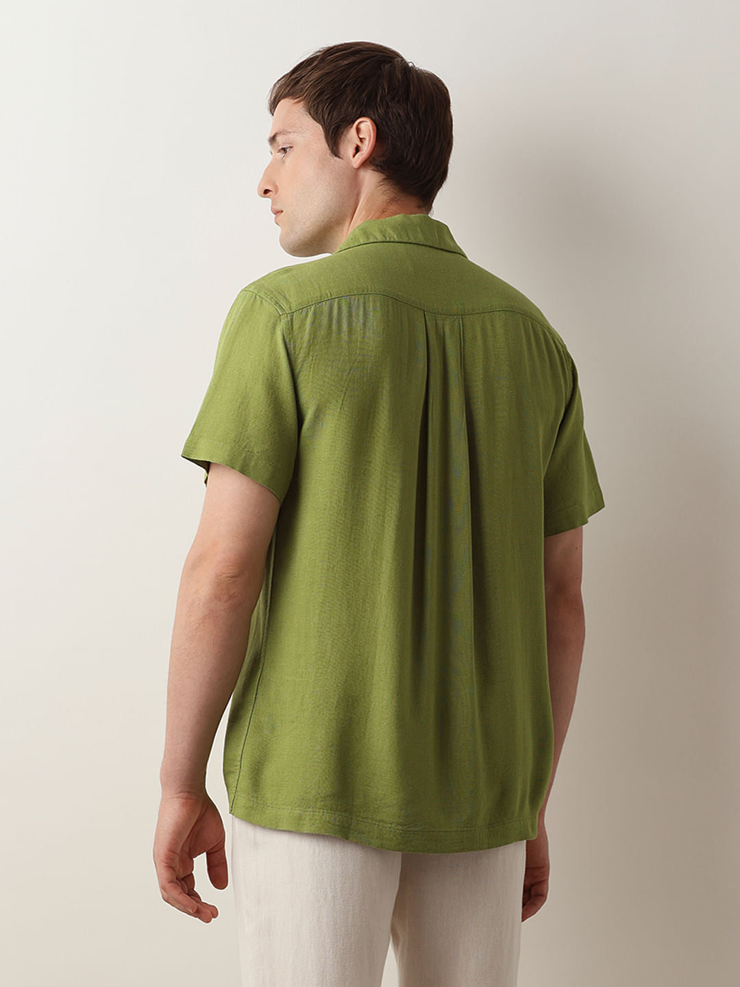 Green Cuban Collar Short Sleeves Shirt
