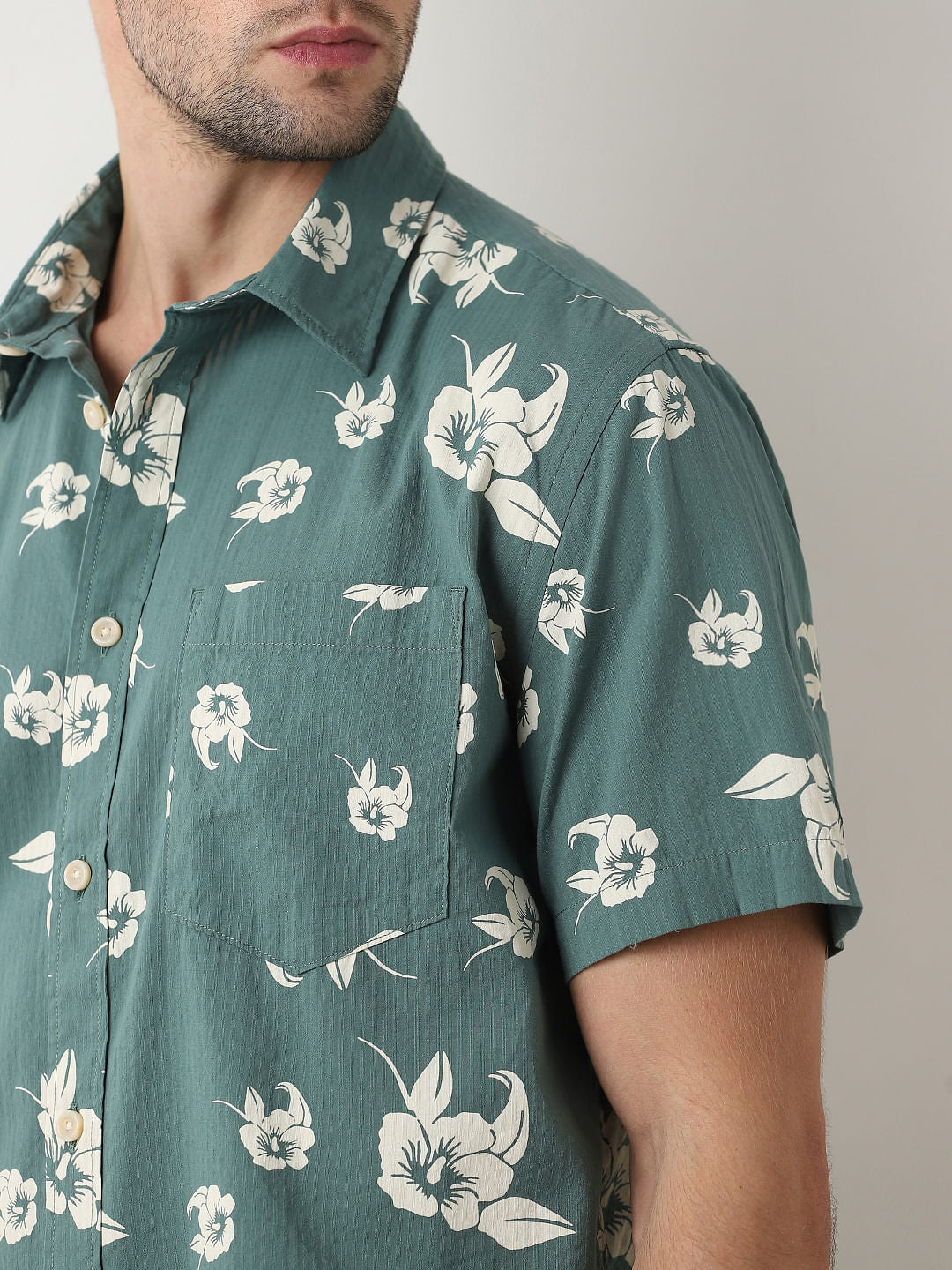 Green Seersucker Short Sleeves Shirt