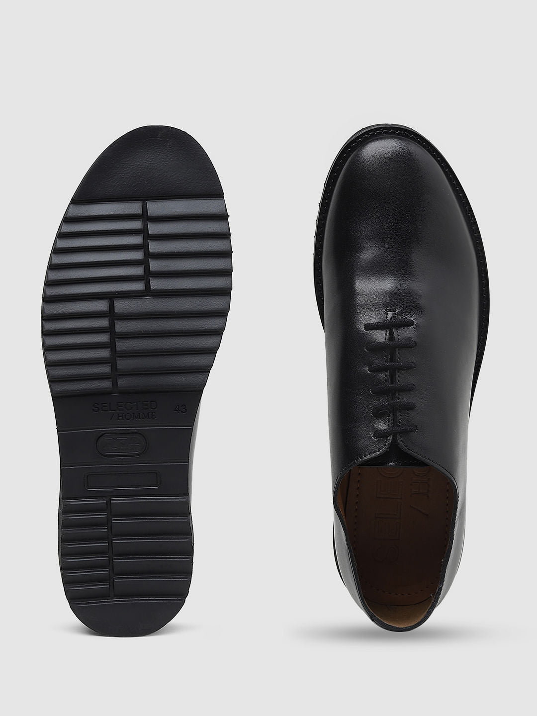 Black Whole Cut Leather Shoes