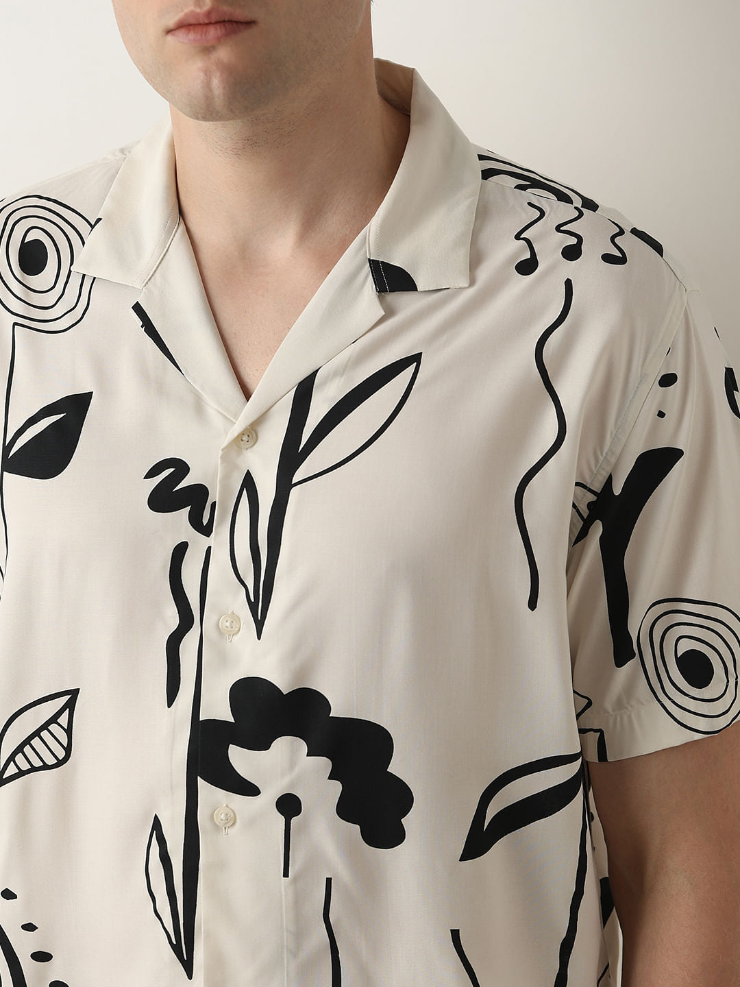 Off-White Printed Cuban Collar Shirt