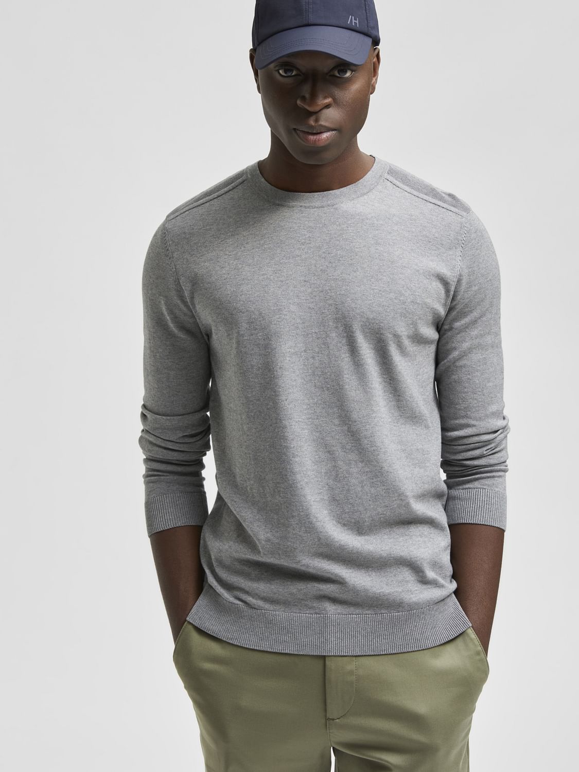 Grey Crew Neck Pullover