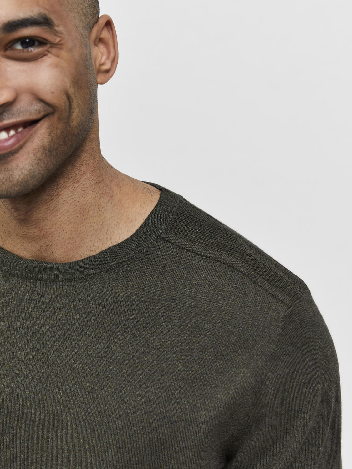 Dark Green Crew Neck Pullover