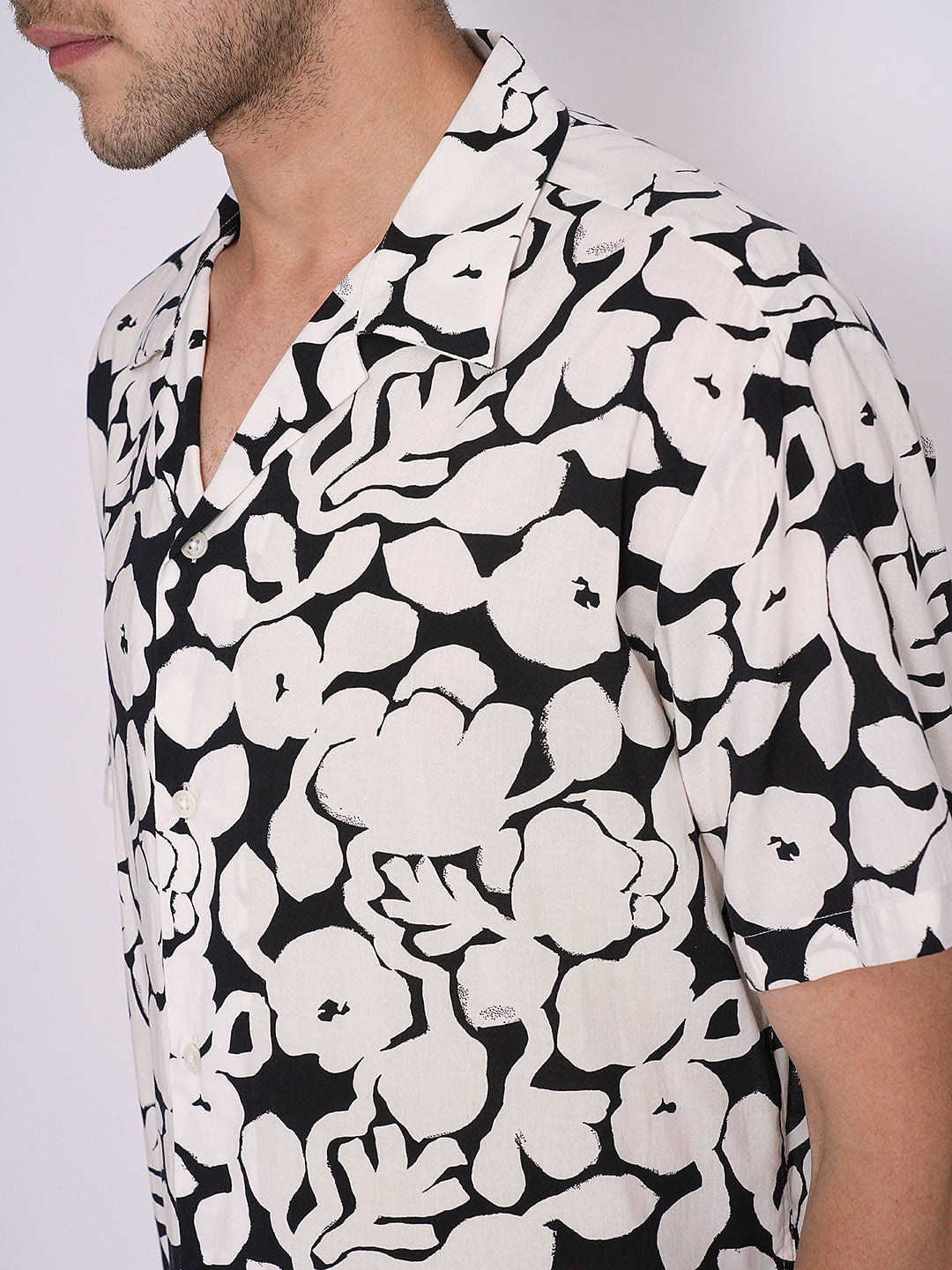 Black Printed Short Sleeves Shirt