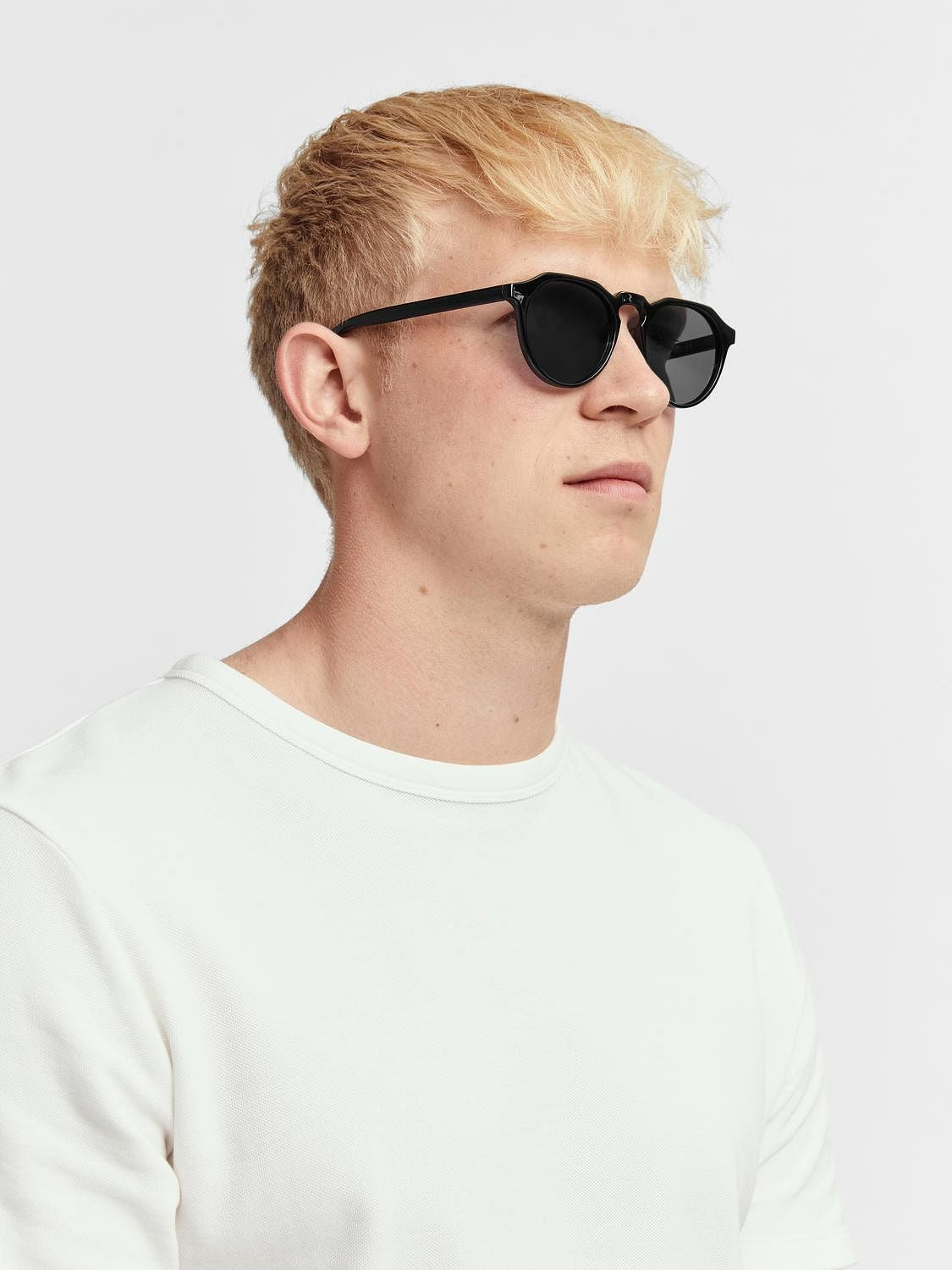 Black Round Sunglasses