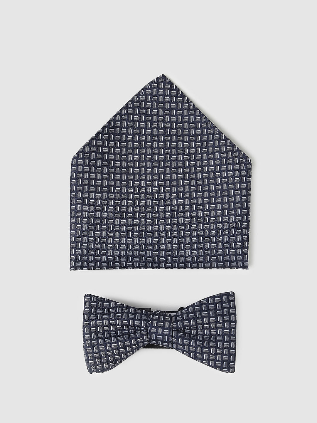 Blue Printed Bowtie