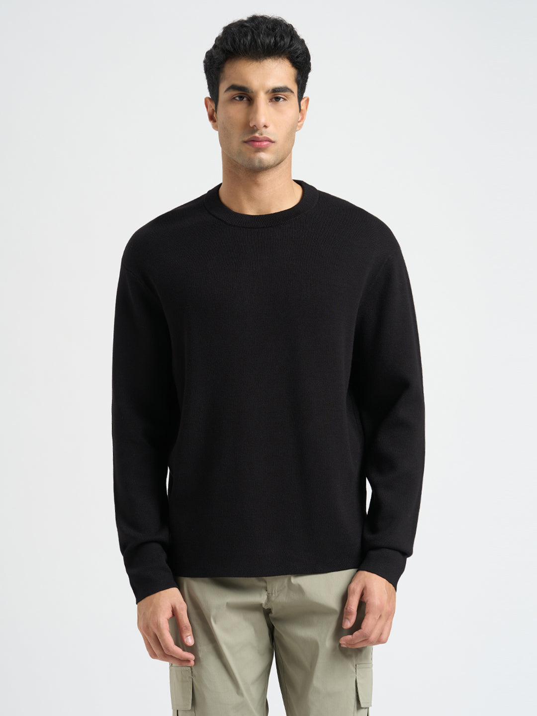Solid Knitted Pullover - Black
