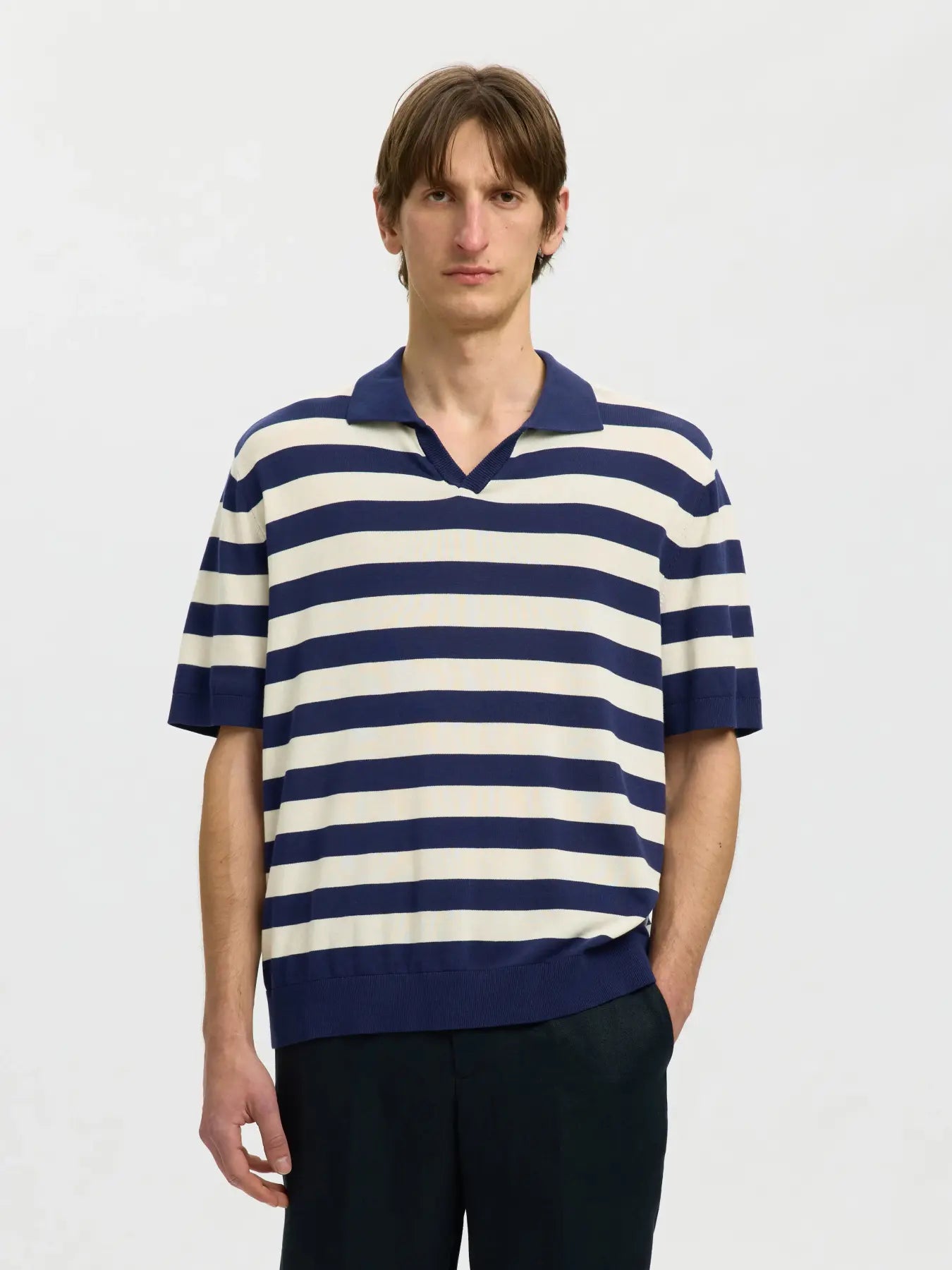Split Neck Colourblocked Knitted Polo