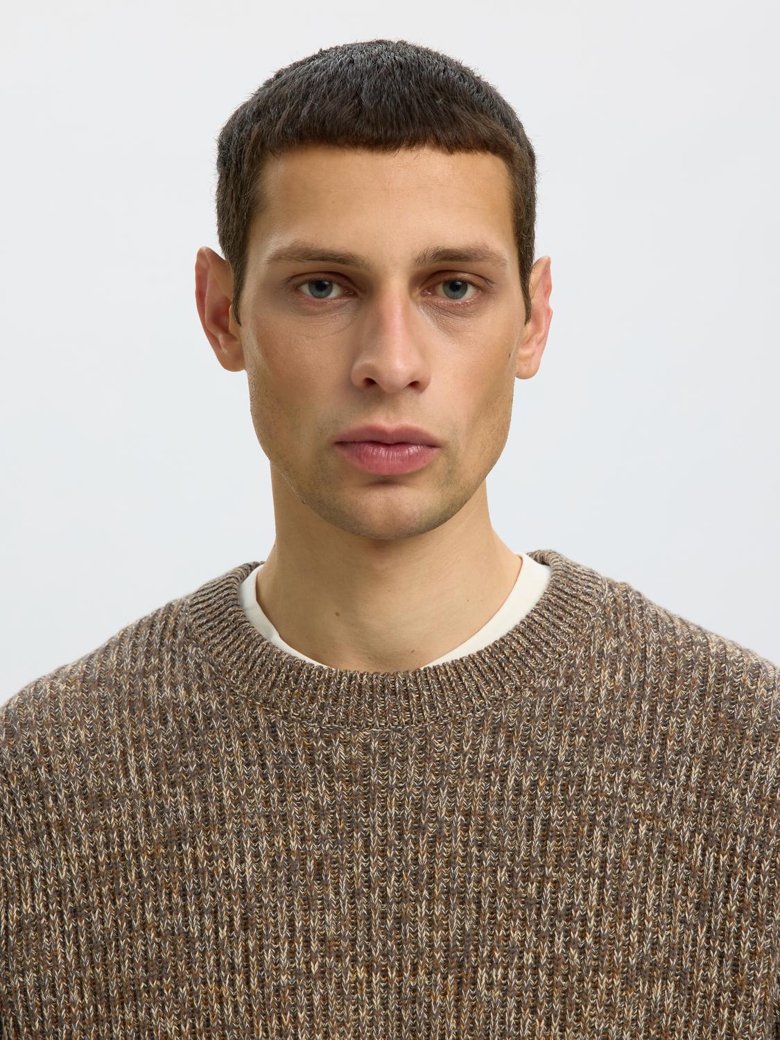 Brown Knitted Pullover