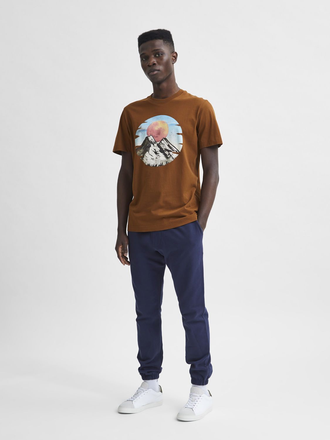 Brown Graphic Print Crew Neck T-Shirt
