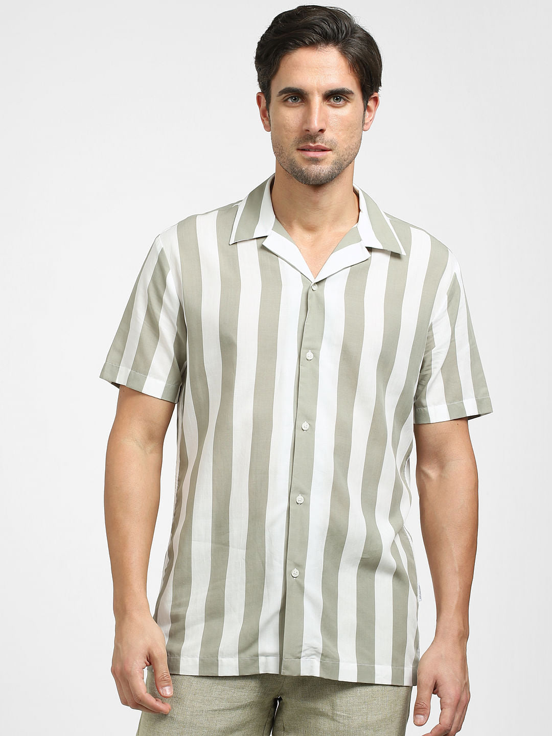 White Striped Cuban Collar Short Sleeves Shirt