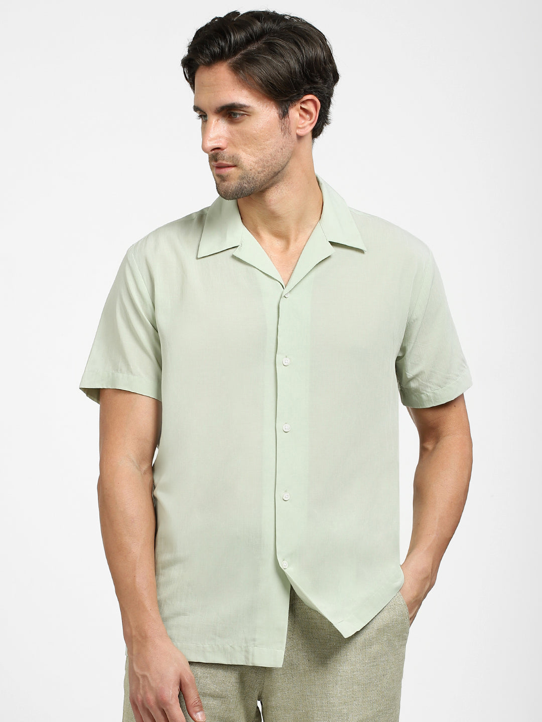 Light Green Cuban Collar Short Sleeves Shirt