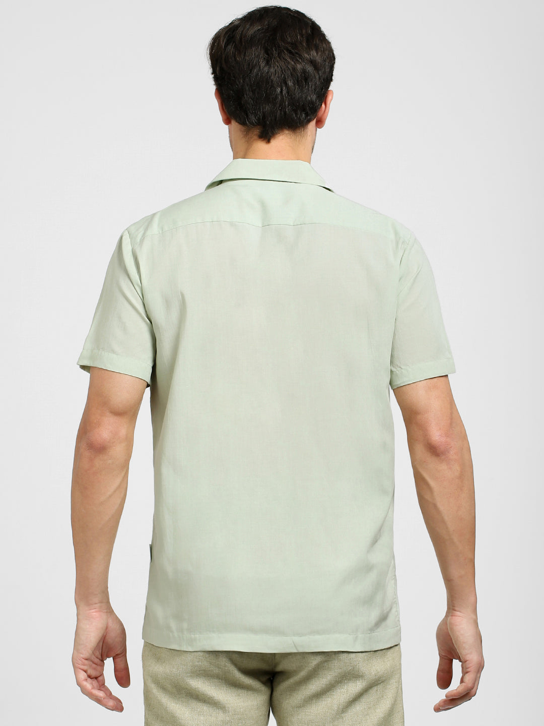 Light Green Cuban Collar Short Sleeves Shirt