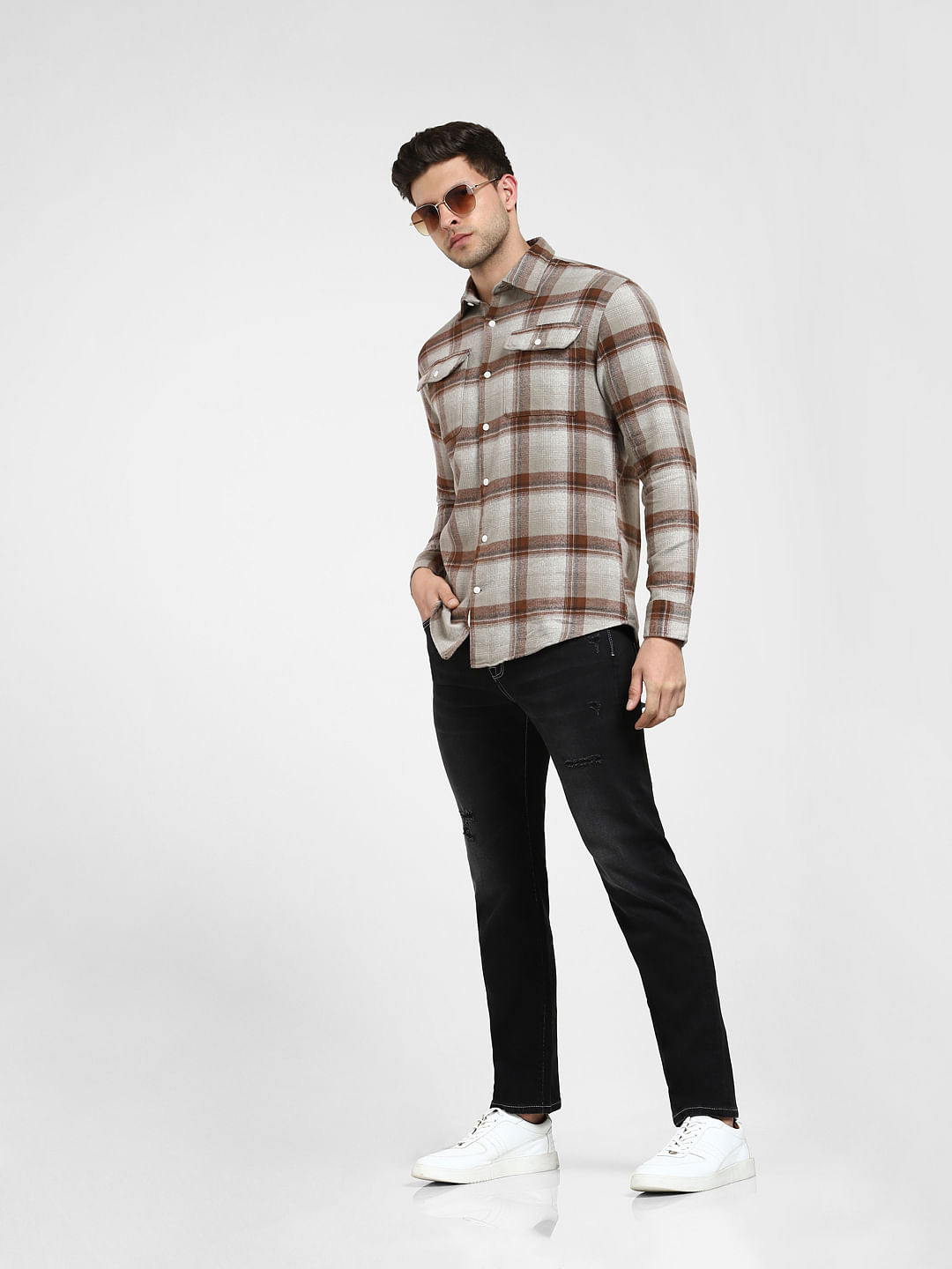 Black Mid Rise Straight Fit Jeans