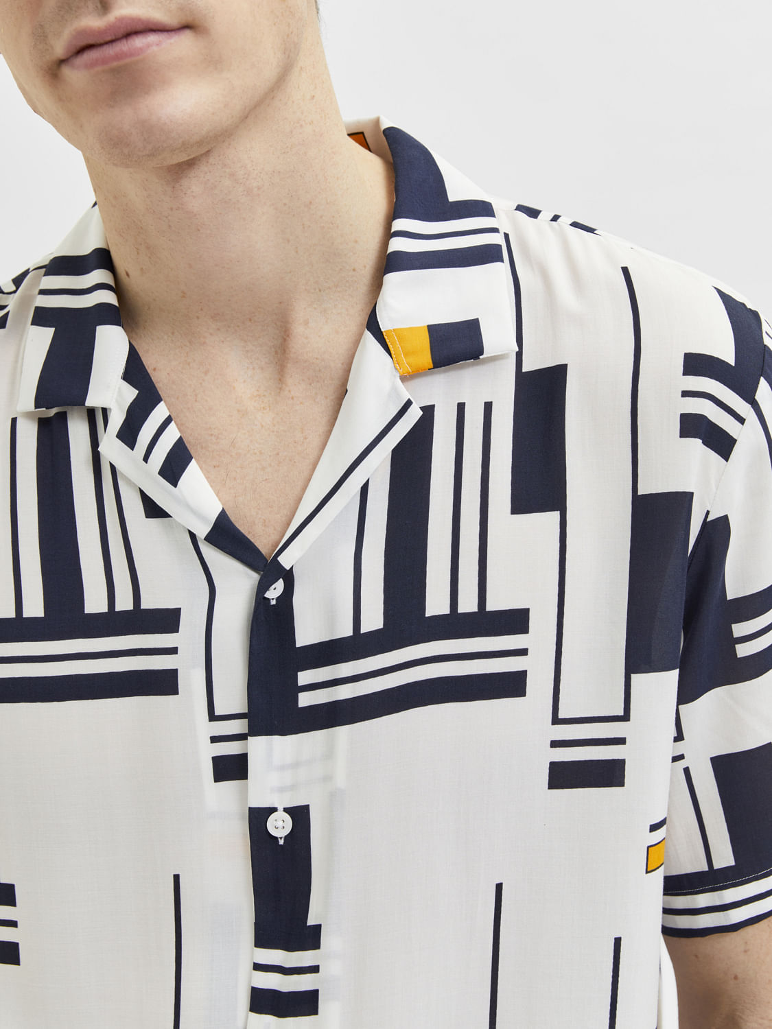 White Printed Cuban Collar Short Sleeves Shirt