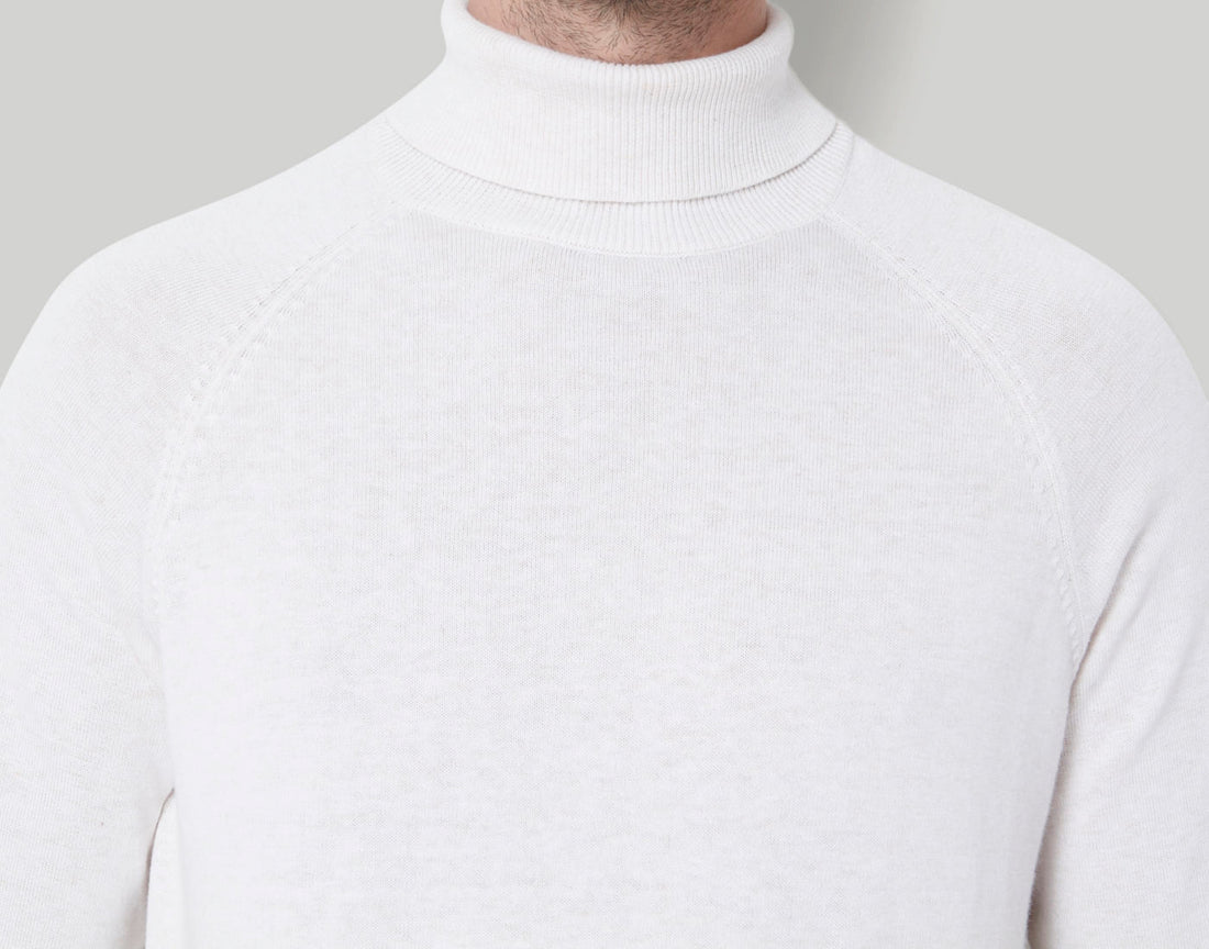 White Pullover