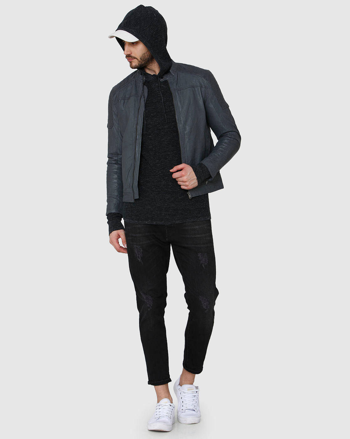Black Pullover