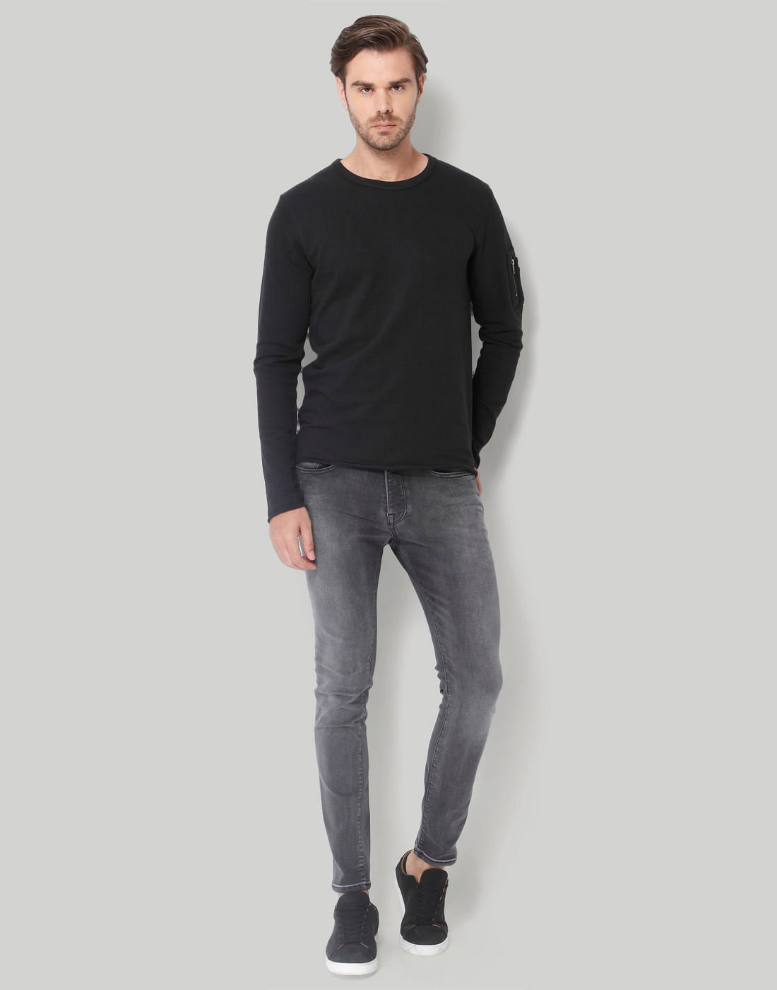 Black Pullover