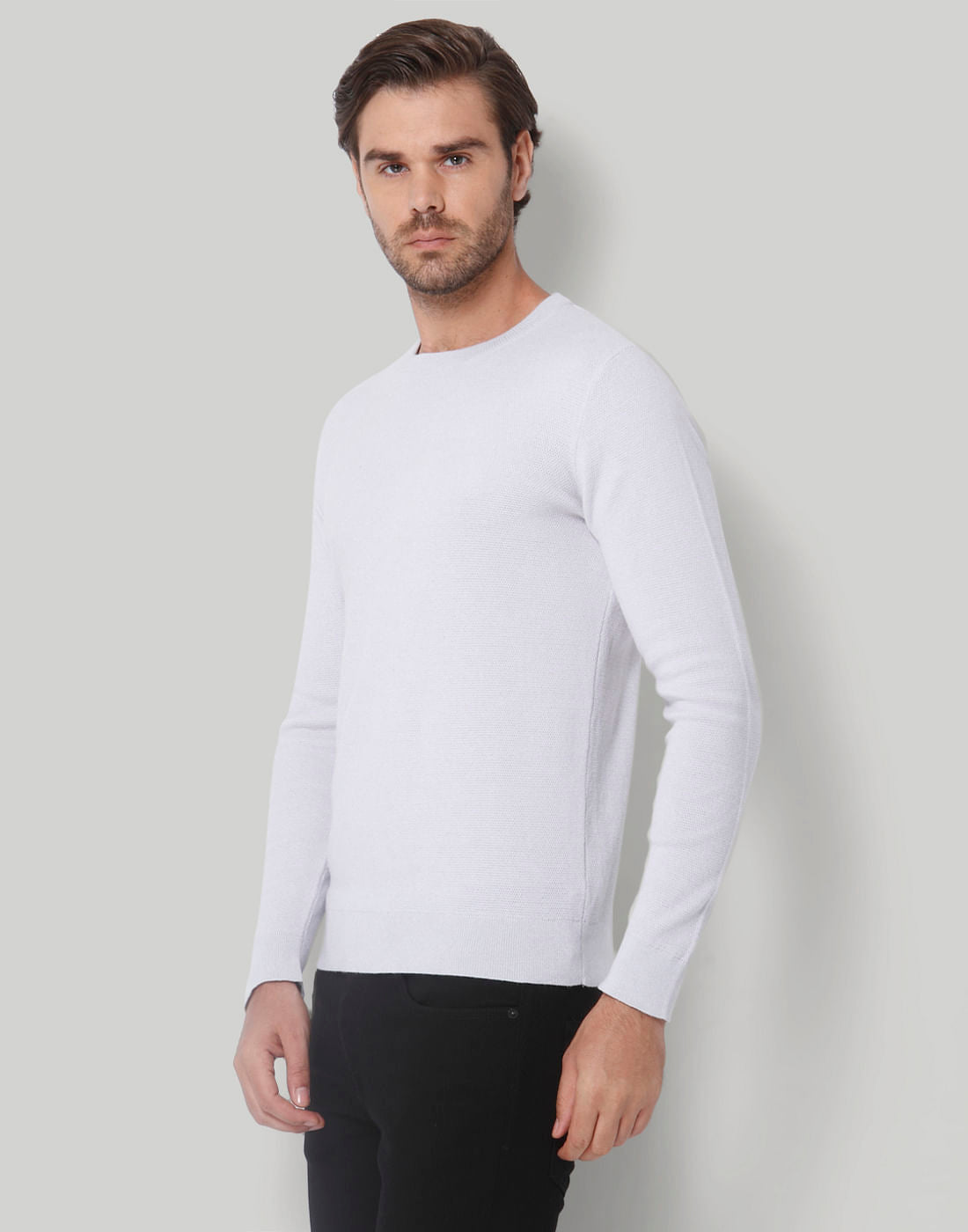 White Pullover