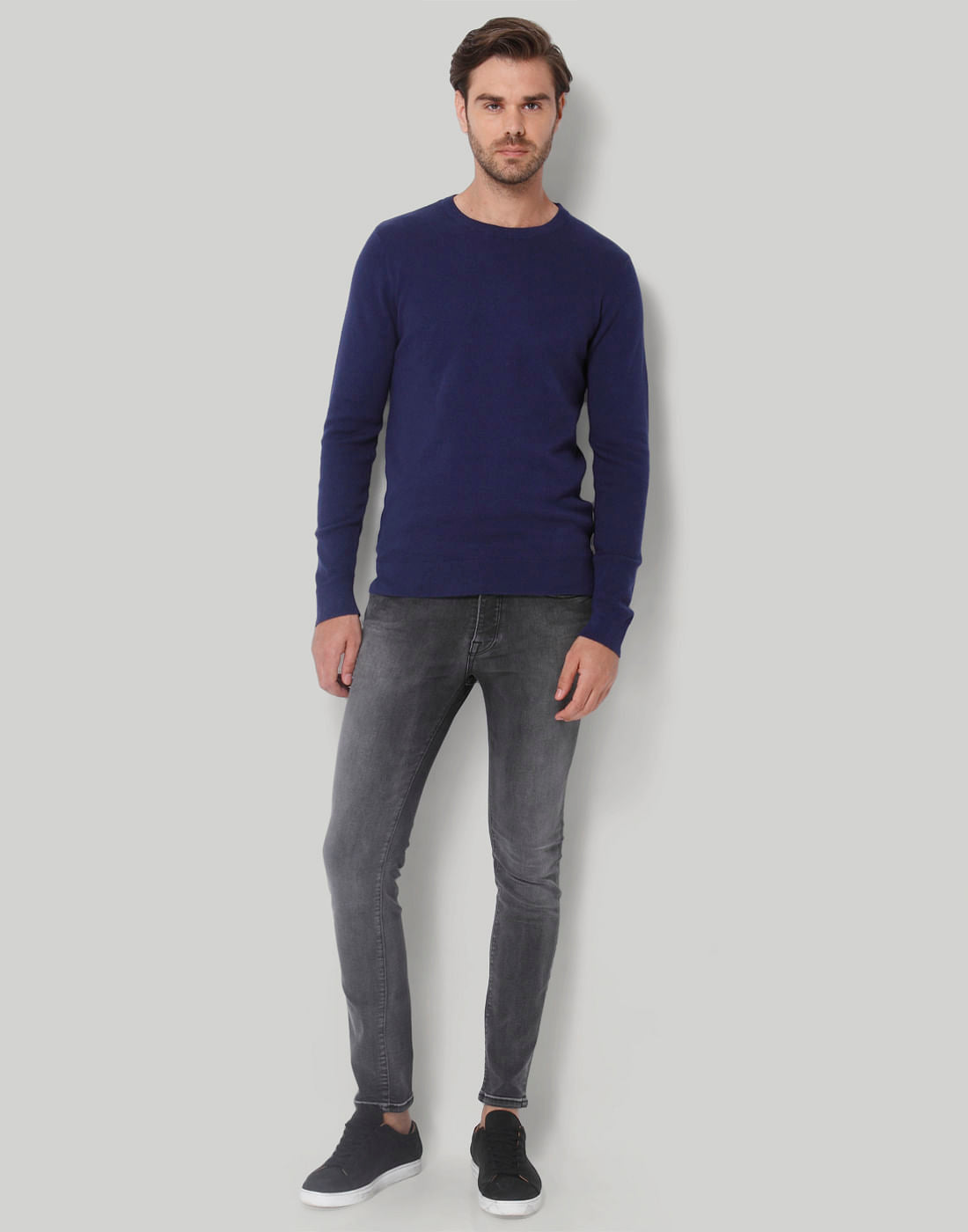 Blue Pullover